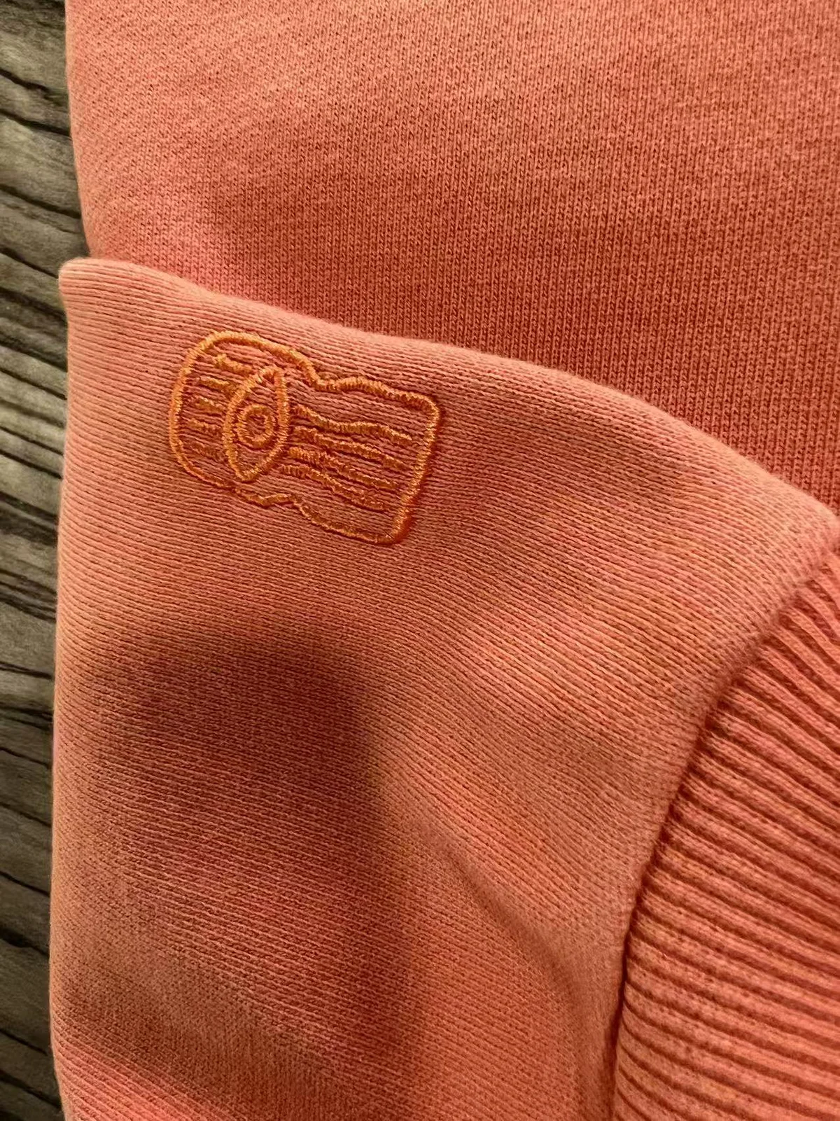 刺绣定制Polo衫 — Embroidered polo back